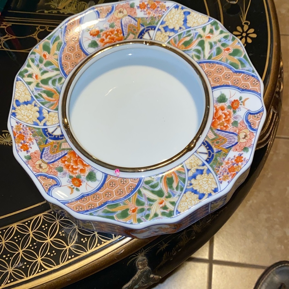 Vintage Signed IMARI Large Handpainted porcelain ASHTRAY bowl beautiful!